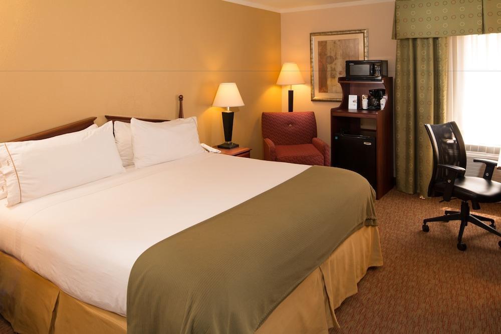 Holiday Inn Express & Suites Greensboro - I-40 Atwendover By Ihg מראה חיצוני תמונה