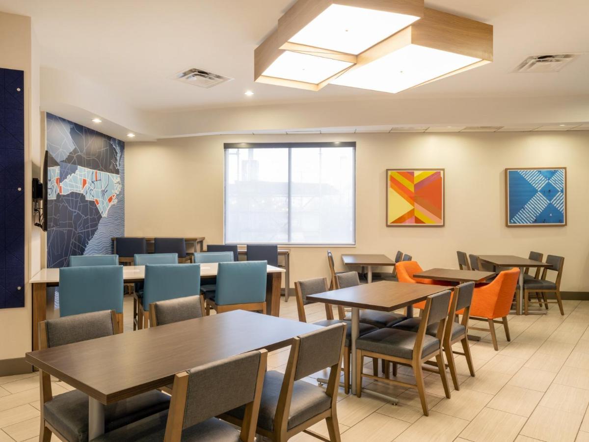 Holiday Inn Express & Suites Greensboro - I-40 Atwendover By Ihg מראה חיצוני תמונה