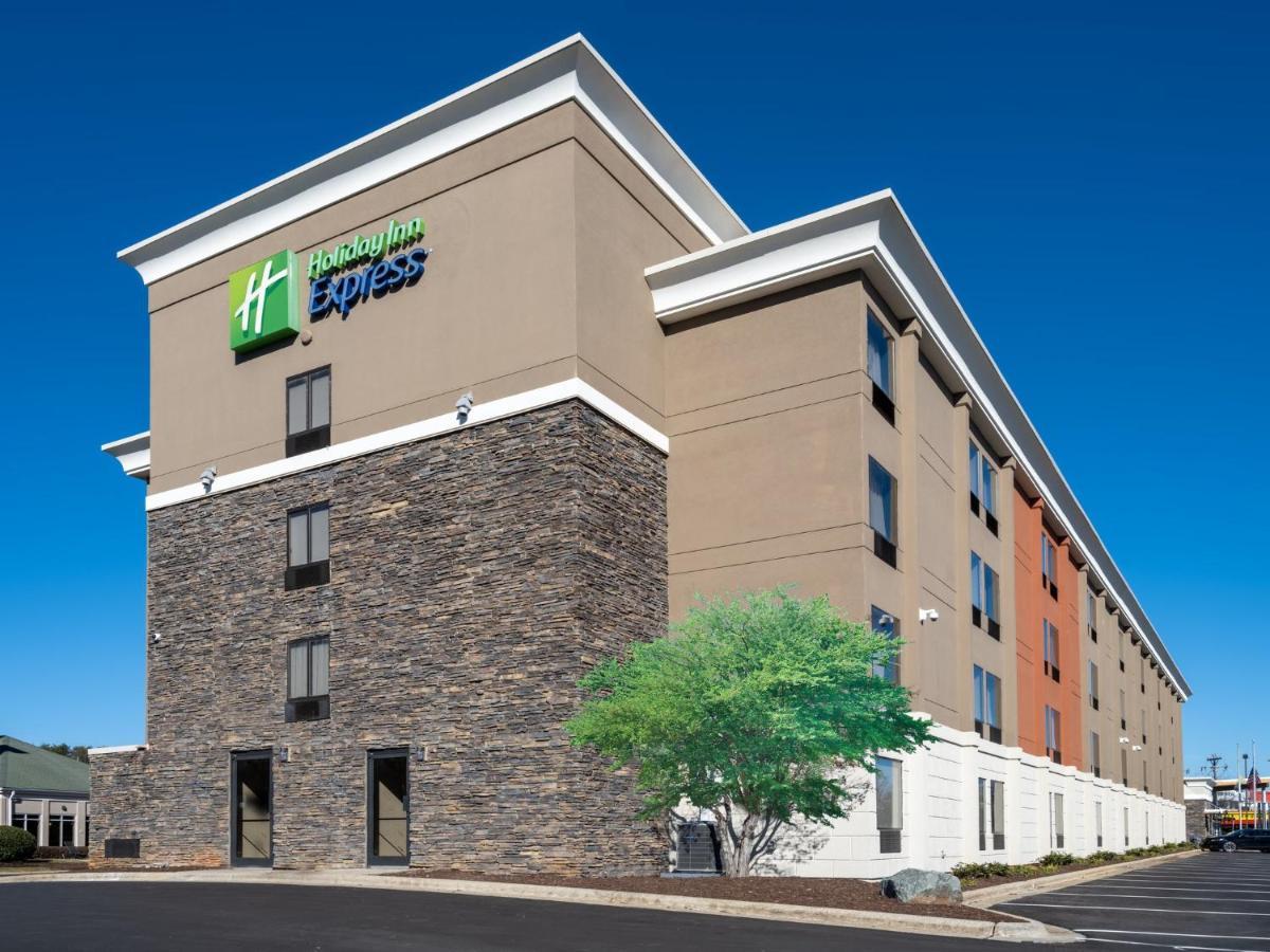 Holiday Inn Express & Suites Greensboro - I-40 Atwendover By Ihg מראה חיצוני תמונה
